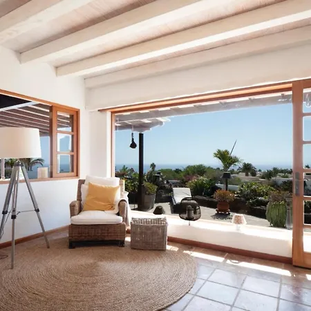 Finca Paraiso - Finest With Incredible Views Over Puerto Del Carmen Пуерто-дель-Кармен