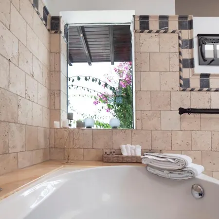 Villa Finca Paraiso - Finest With Incredible Views Over Puerto Del Carmen *