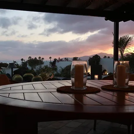 Finca Paraiso - Finest With Incredible Views Over Puerto Del Carmen Пуерто-дель-Кармен