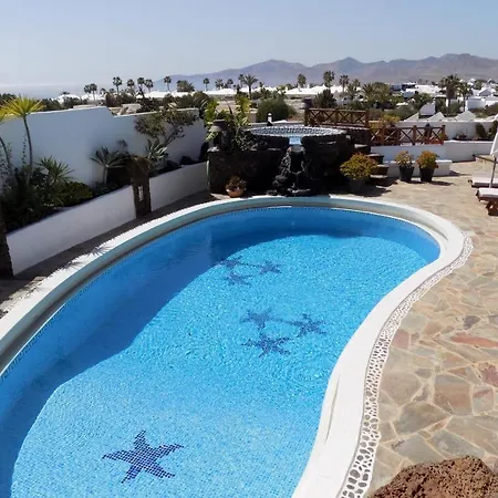 Finca Paraiso - Finest With Incredible Views Over Puerto Del Carmen Пуерто-дель-Кармен