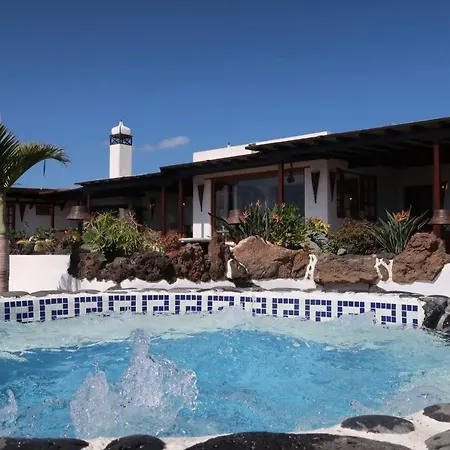 Finca Paraiso - Finest With Incredible Views Over Puerto Del Carmen Вілла Пуерто-дель-Кармен